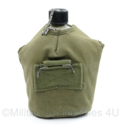 WO2 US Army of Vietnam oorlog veldfles set - Fles is 1943 - Hoes M1945 en beker KL -  14 x 8 x 21 cm - origineel