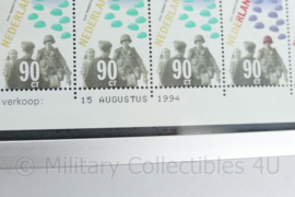 Lijst herdenking Operation Market Garden 1944-1994 postzegel vel 100 postzegels met dag envelop - 31 x 2 x 41 cm - origineel