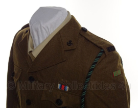 Britse uniform jas Rifle Regiment met insignes  -  origineel