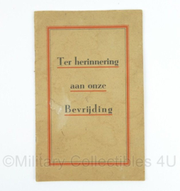 Nederlands boekje ter herinnering aan onze bevrijding Predikaties 4 april 1945 Hervormde Kerk te Aalten - 14 x 0,5 x 22,5 cm - origineel