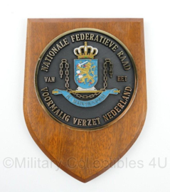 Nationale Federatieve Raad van het Voormalig Verzet Nederland wandbord - 14 x 1,5 x 19 cm - origineel