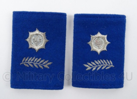 Gemeentepolitie schouder epauletten met logo zwaardje - rang Hoofdinspecteur Ambtenaar 2e klasse - afmeting 5 x 8 cm - origineel