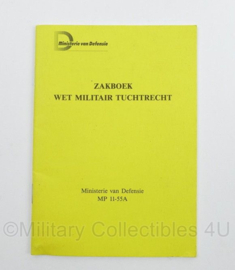 MVD Ministerie van Defensie zakboek Wet Militair Tuchtrecht MP 11-55A - 14,5 x 10 cm - origineel