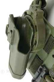 Blackhawk CQC Serpa Glock 17 holster met legpanel en extra MOLLE attachment - 18 x 16 x 6 cm - origineel