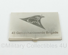 Defensie 43 MECHBAT 43 Gemechaniseerde Brigade visitekaartjes houder - 10 x 6 cm - origineel
