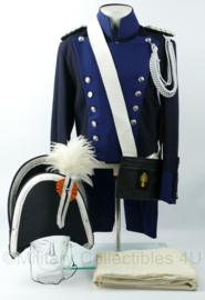 KMAR Koninklijke Marechaussee Groot tenue uniform 1814-1844 - maat Medium - licht gedragen - nieuw gemaakt