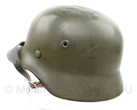 WO2 Finse M40 helm - identiek aan WO2 Duits - Originele pot met topkwaliteit nieuwe liner en verf