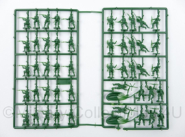WO2 US Paratroopers 82A Screaming Eagles World War 2 miniatuur soldaatjes - 21 x 13 x 3 cm - nieuw in doos - origineel
