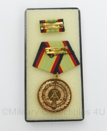 DDR NVA medaille für treue Dienste in der Nationalen Volksarmee gold - origineel