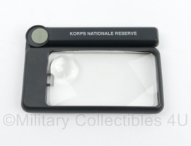 KL Nederlandse leger NATRES Korps Nationale Reserve vergrootglas in lederen hoesje - 12 x 1,5 x 8 cm - gebruikt - origineel