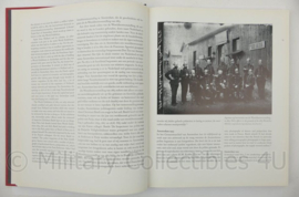 Boek Stille getuigen - Foto's uit het archief van de Amsterdamse Politie - 22 x 1,5 x 27 cm