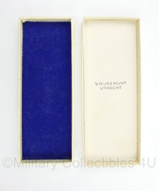 Defensie Medaille doosje 's Rijksmunt Utrecht - zonder inhoud - 12,5 x 5 cm - origineel