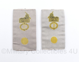 Defensie KL GVT Desert epauletten Korps/Regiment Adjudant - 8 x 4,5 cm - origineel