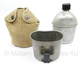WO2 US Army veldfles set - Khaki hoes / RVS fles SMCO 1943 met RVS beker - origineel