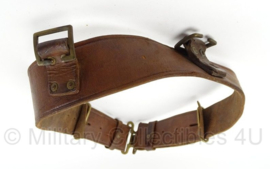 WO1 en WO2 Britse Homeguard koppel - leer - 80-100 cm  -  origineel