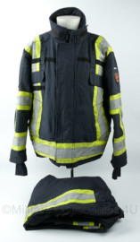 Nederlandse Brandweer Uitrukpak jas en broek donkerblauw met reflectie - NOMEX - maat Extra Large - gedragen - origineel