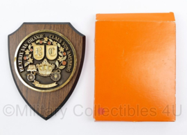 KL Nederlandse leger Beatrix van Oranje Claus von Amsberg wandbord in doosje - 18,5 x 14,5 x 1,5 cm - origineel