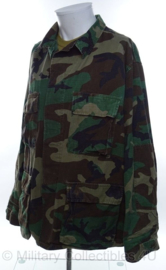 US Army uniform jas woodland camo - zeer licht gebruikt - maat Medium-Long - origineel
