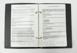 Tayside Police Aides Memoir klappertje - 15 x 11 x 2 cm - origineel