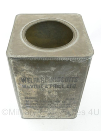 WO2 Britse Welfare Biscuit Box 1944 - 24 x 24 x 35 cm - origineel