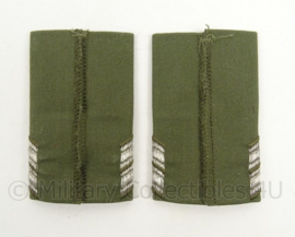 KL Landmacht epauletten rang Opperwachtmeester Eskadron - per paar - afmeting 5 x 9 cm - origineel