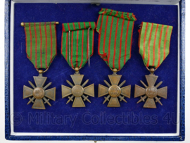 Franse complete WO1 4delige medaille set Croix de Guerre van 4 verschillende jaartallen - origineel