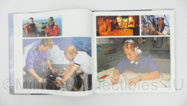 World Wide Portrait of the Royal Netherlands Navy - 29 x 1 x 29 cm - nieuw