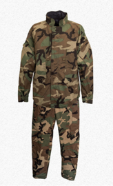 US Army NBC parka en broek Suit Chemical Protective Woodland met carrying bag - maat Medium - ONGEBRUIKT - origineel