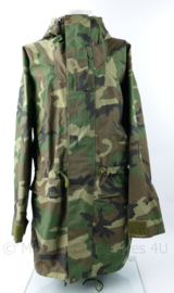 Korps Mariniers waterproef Goretex regenjas Woodland - maat large - origineel