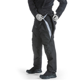 UF PRO Monsoon Tactical Rain Pant Black Goretex - size Medium - NIEUW