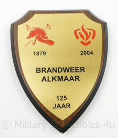 Wandbord Brandweer Alkmaar 1879-2004 125 jaar - 18½ x 15 x 1½ cm - origineel