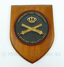 Onderofficiers Vereniging wandbord - 43 afdeling veldartillerie - afmeting 19,5 x 14 x 1 cm - origineel