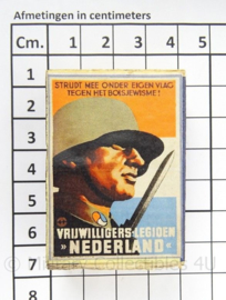WO2 Duits luciferdoosje van echt hout - SS Freiwilligen Legion Nederland - afmeting 6 x 4 cm - replica