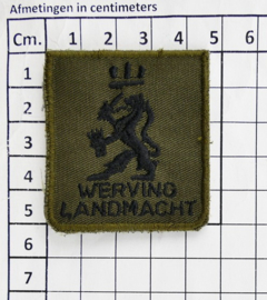 KL Nederlandse leger Werving Landmacht Selectie en Wervingcentrum KL borstembleem - met klittenband - afmeting 5 x 5 cm - origineel