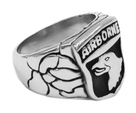 US 101st airborne ring - maat 8 of 9