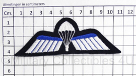 Defensie en Korps Mariniers parawing - parachutist B - zwart - 10,5 x 4 cm - origineel