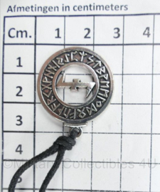 WO2 Duitse replica SS Niederlande Wolfsangel ketting