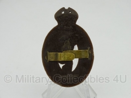 Royal Corps of Signals cap badge  - plastic 1943 uitvoering - met stempels - origineel WO2 Brits