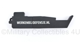 Defensie nieuwe usb stick van landingsvaartuig - in opbergdoosje - 8 GB capaciteit - 10,5 x 2,5 cm - origineel