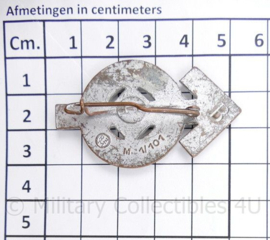 HJ Hitler Jugend Leistungsabzeichen  Fur Leistungen in der HJ - Maker M1/101 RZM - 5 x 3 cm - origineel