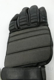 Politie Kevlar ME handschoenen zwart - extra beschermend - maat 6 - gebruikt - origineel