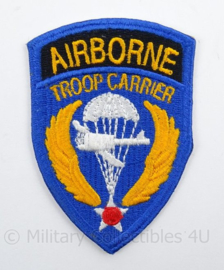 US Airborn Troop Carrier embleem - cut edge - afmeting 5 x 8 cm - origineel