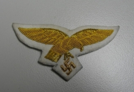 Luftwaffe schirmmütze pet adelaar generaal - witte achtergrond met goud
