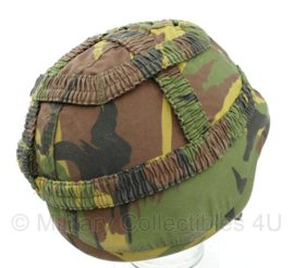 KL Nederlandse leger Special Forces ballistische helm met rigger modified padded liner en woodland overtrek - fabrikant SPE - maat Medium - gebruikt - origineel