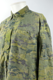 Nieuwste model Jungle FR Permethrine jas en broek brandwerend- maat Medium - gedragen - origineel