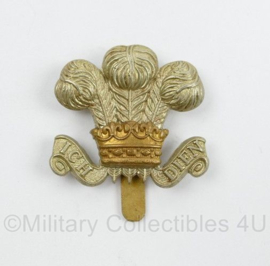 Britse WO2 cap badge The Welsh Regiment - Kings Crown - 4,5 x 4 cm - origineel