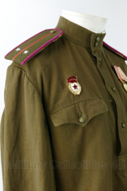 WO2 model Russische leger uniform met pofbroek - met insignes en medailles - maat Large/ XL  - origineel