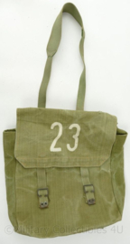 WO2 Britse largepack met draagriem - 40 x 32 x 10 cm - origineel