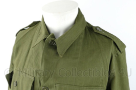 KL VT M58 visgraat  (visgraaddessin) uniform jasje - oud model diensttijd - 104 t/m 108 cm borstomtrek - origineel