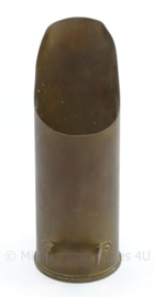 Kolenschep gemaakt van WO2 Britse 25 Ponder huls van 1944  - 28 x 9 cm -origineel